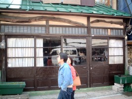 �������p