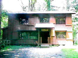 �V���[�n�E�X